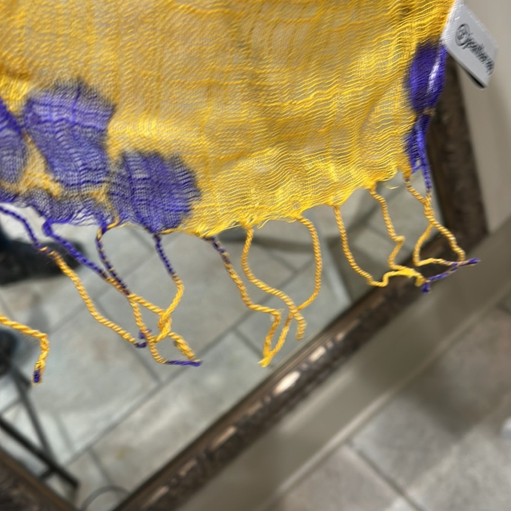 LSU scarf - Picture 4 of 6